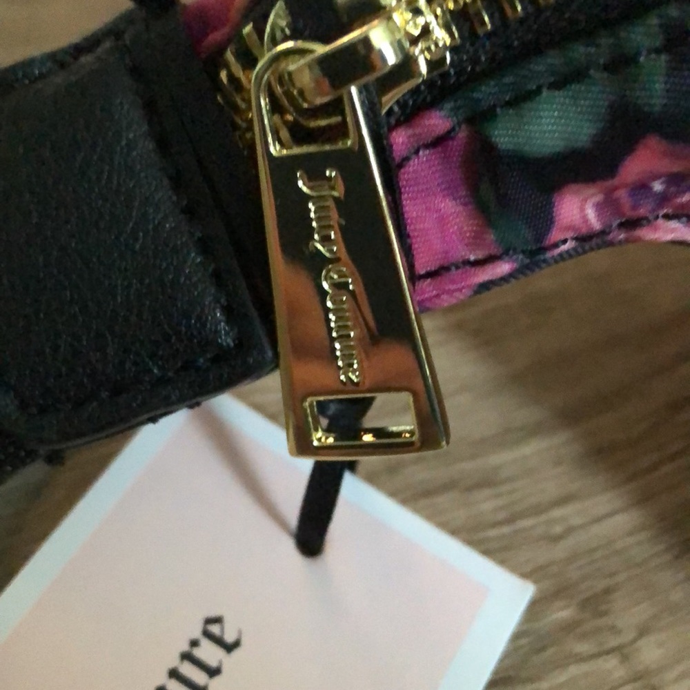 Juicy Couture Belt Pac - Picture 6 of 10